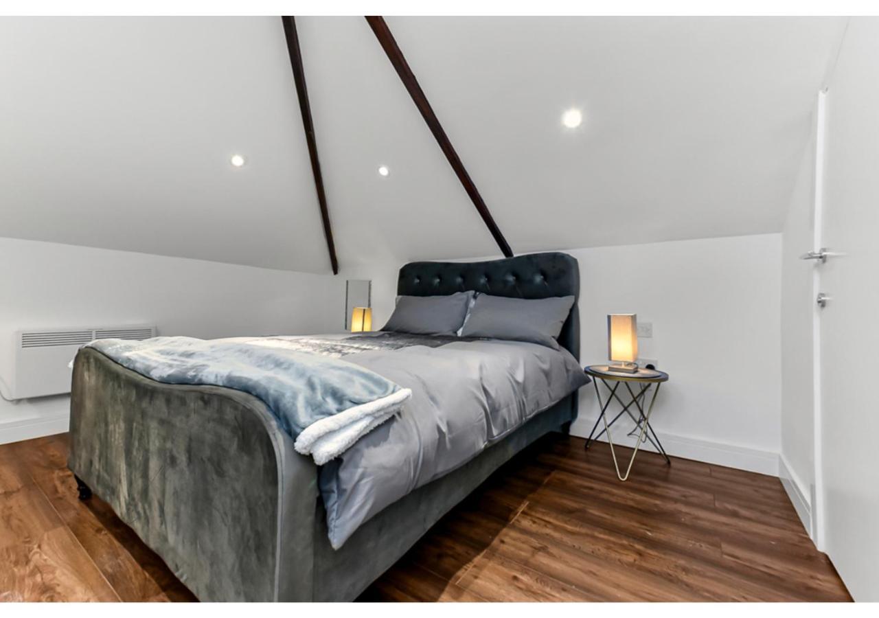 Appartement Sleek And Modern Studio With Minimalist Vibe à Chelmsford Extérieur photo