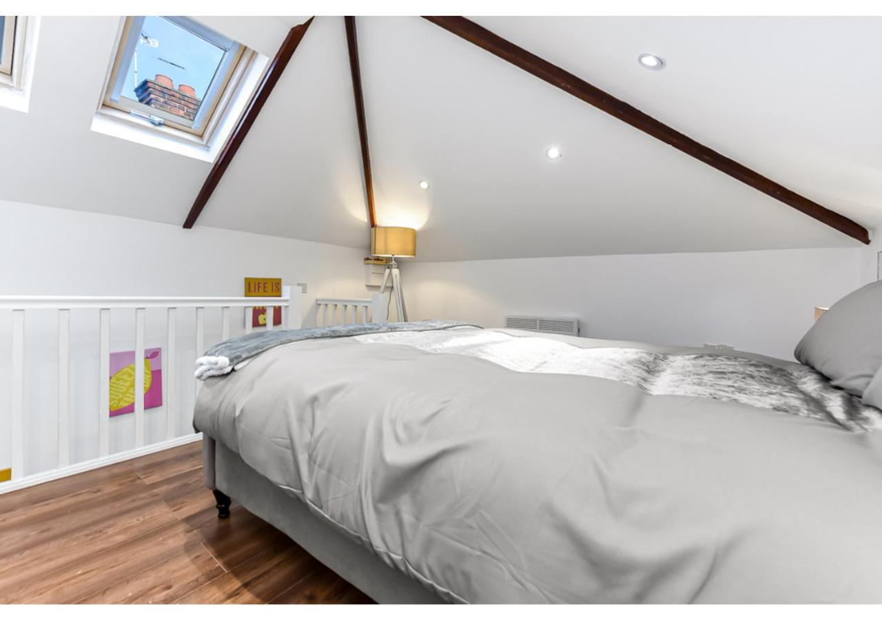 Appartement Sleek And Modern Studio With Minimalist Vibe à Chelmsford Extérieur photo