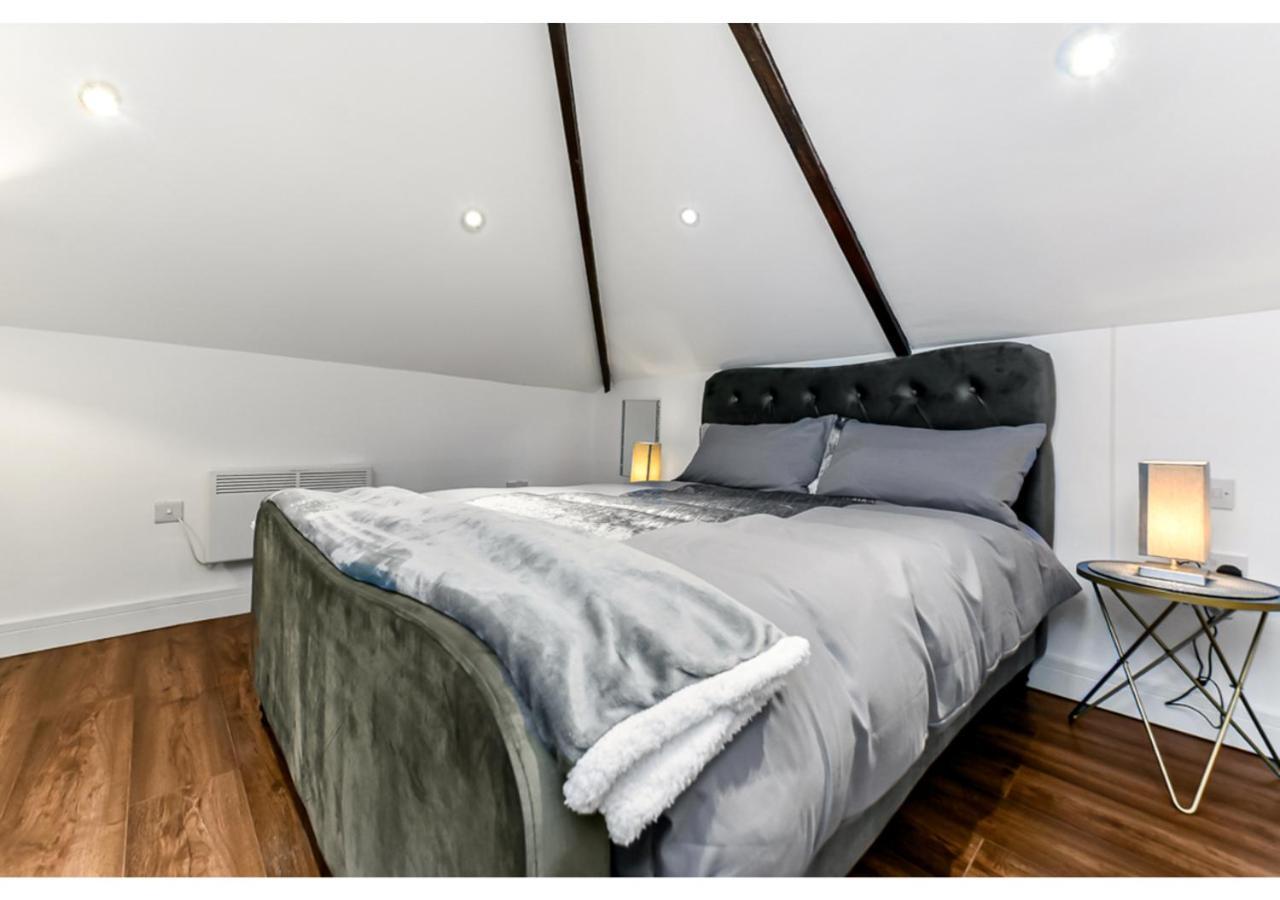 Appartement Sleek And Modern Studio With Minimalist Vibe à Chelmsford Extérieur photo